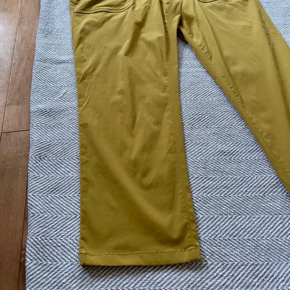 Eddie Bauer⎪Women's Horizon High-Rise Cropped Pants - Picture 4 of 10